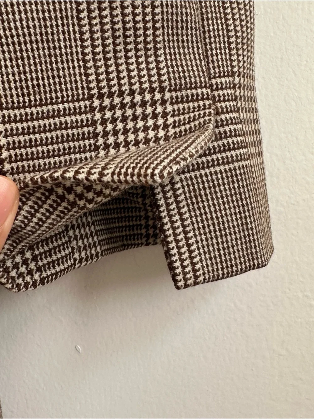 100% Wool Checked & Houndstooth Brown Plaid Blazer - Picture 2 of 13